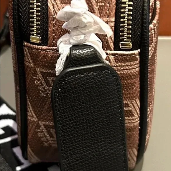 NWT Karl Lagerfeld Paris Maybelle Crossbody